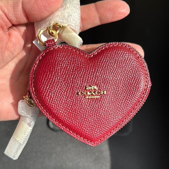 Coach CP368 Dark Ruby Leather Heart Coin Pouch Bag Charm Keychain NWT - Picture 12 of 13